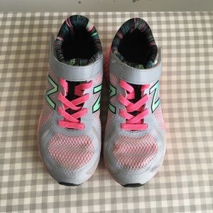 NEW BALANCE running sneaker